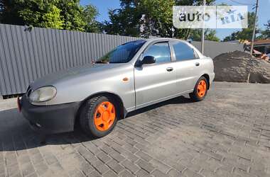 Седан Daewoo Lanos 2001 в Днепре