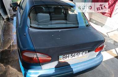 Седан Daewoo Lanos 2002 в Ізмаїлі