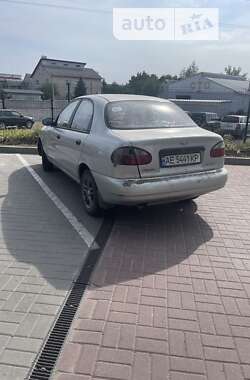 Седан Daewoo Lanos 2004 в Новомосковске