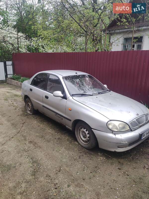 Седан Daewoo Lanos 2008 в Ровно