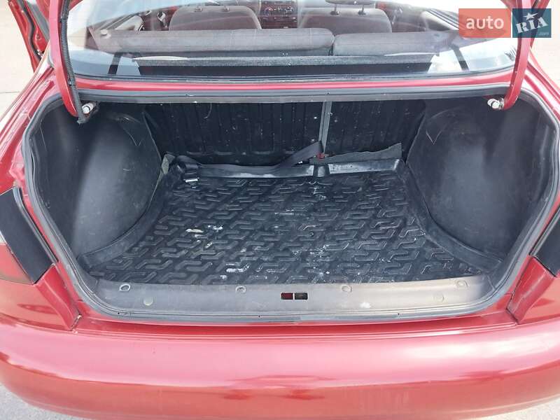 Седан Daewoo Lanos 2008 в Рівному