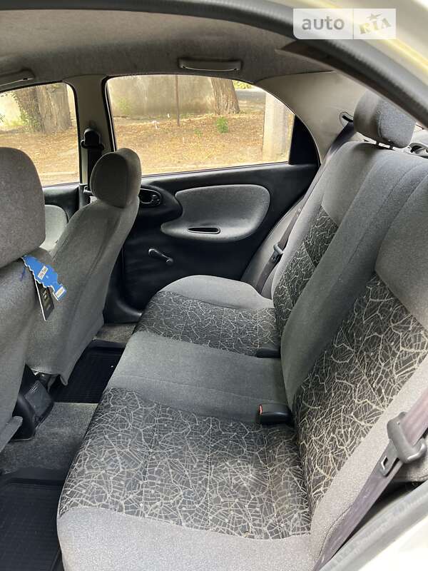Седан Daewoo Lanos 2005 в Одессе