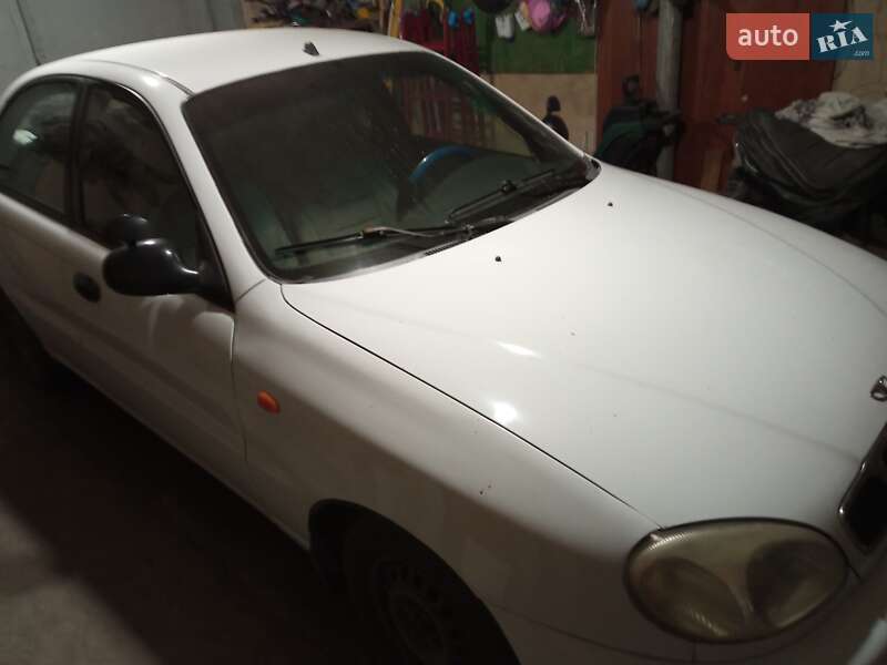 Седан Daewoo Lanos 2004 в 