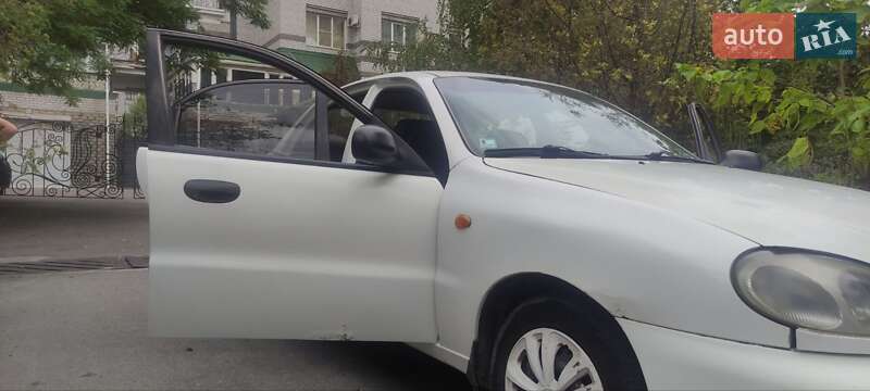 Седан Daewoo Lanos 2000 в Запорожье