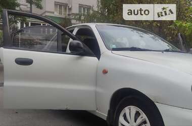 Седан Daewoo Lanos 2000 в Запорожье