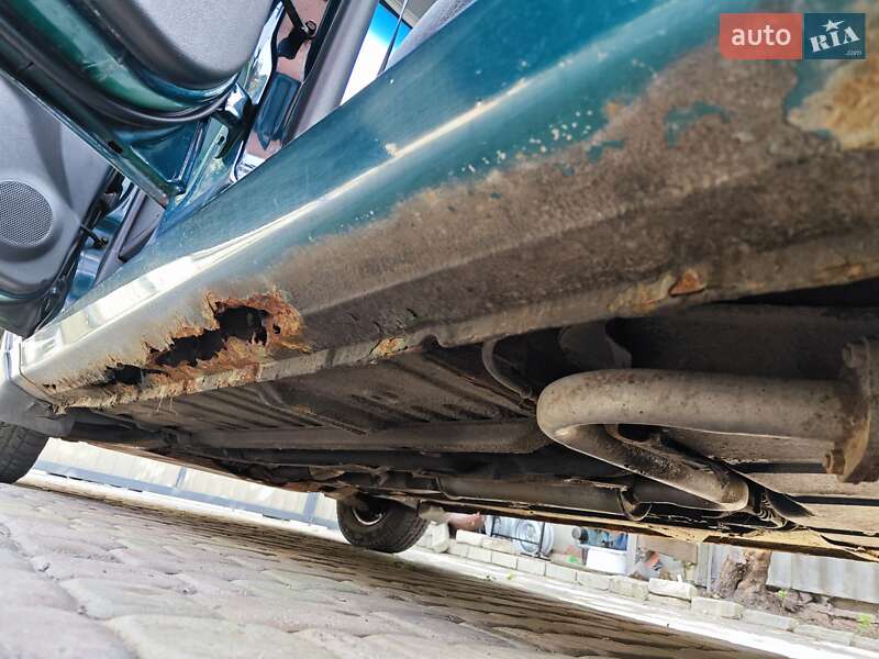 Седан Daewoo Lanos 2004 в Харькове