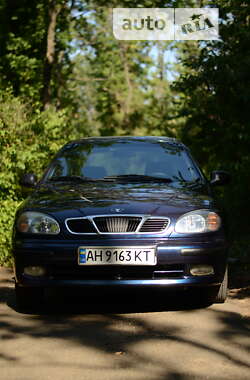 Седан Daewoo Lanos 2002 в Чернівцях