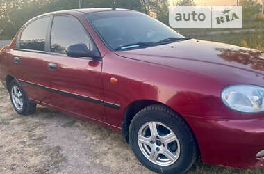 Седан Daewoo Lanos 2004 в Петриковке