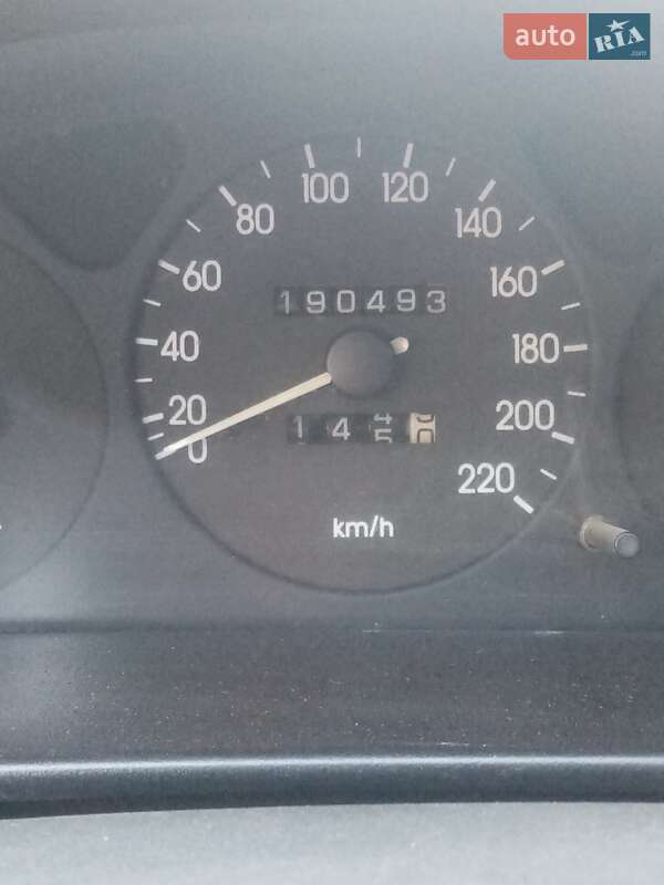 Daewoo Lanos 2004