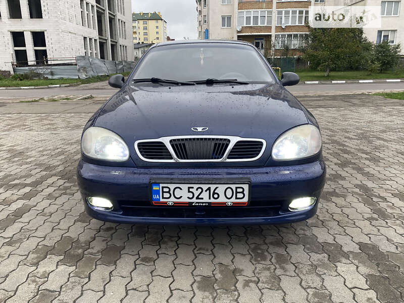 Седан Daewoo Lanos 2001 в Стрые