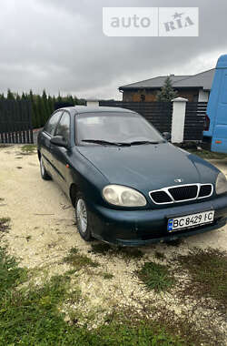 Седан Daewoo Lanos 2002 в Львове