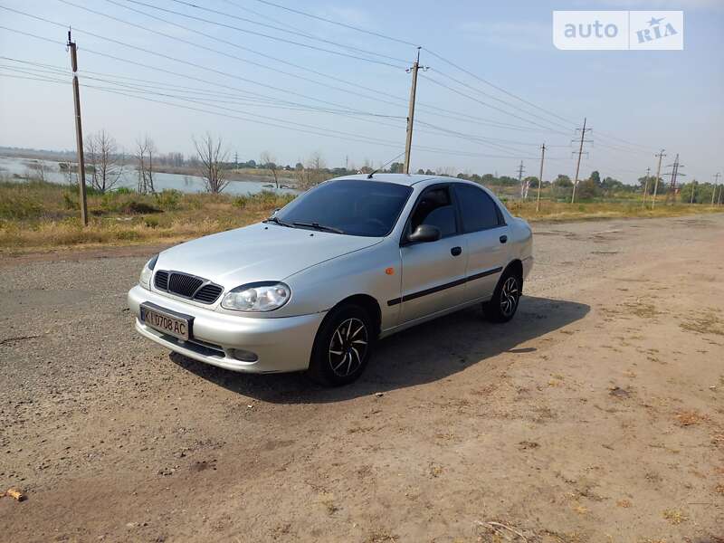 Седан Daewoo Lanos 2002 в Димері