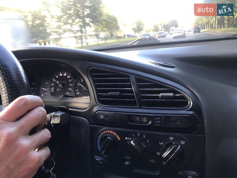 Седан Daewoo Lanos 2002 в Львове