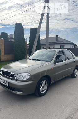 Седан Daewoo Lanos 2003 в Борисполі