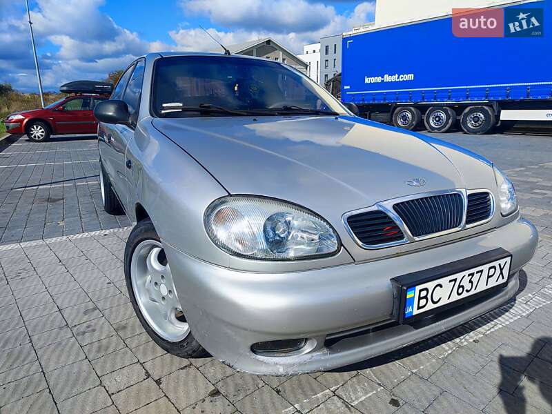 Седан Daewoo Lanos 2003 в Львове