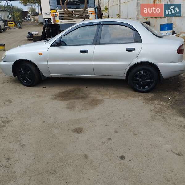 Седан Daewoo Lanos 2004 в Краматорске