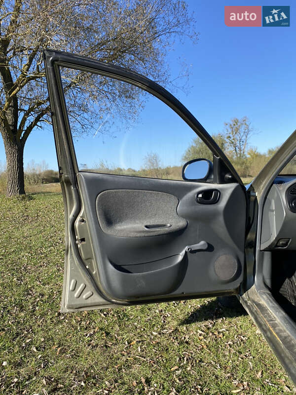 Седан Daewoo Lanos 2007 в Сарнах