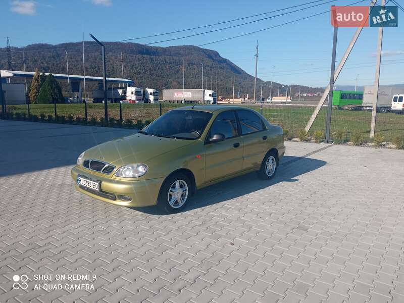 Седан Daewoo Lanos 2006 в Хусті