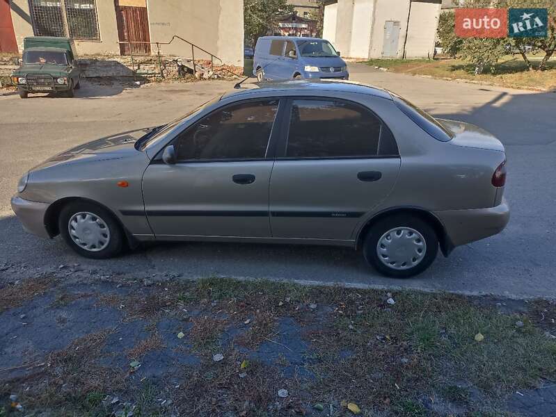 Седан Daewoo Lanos 2008 в Чугуєві