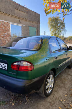 Седан Daewoo Lanos 2001 в 