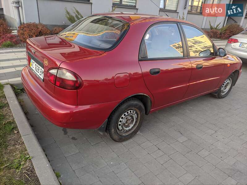 Седан Daewoo Lanos 2008 в Львові