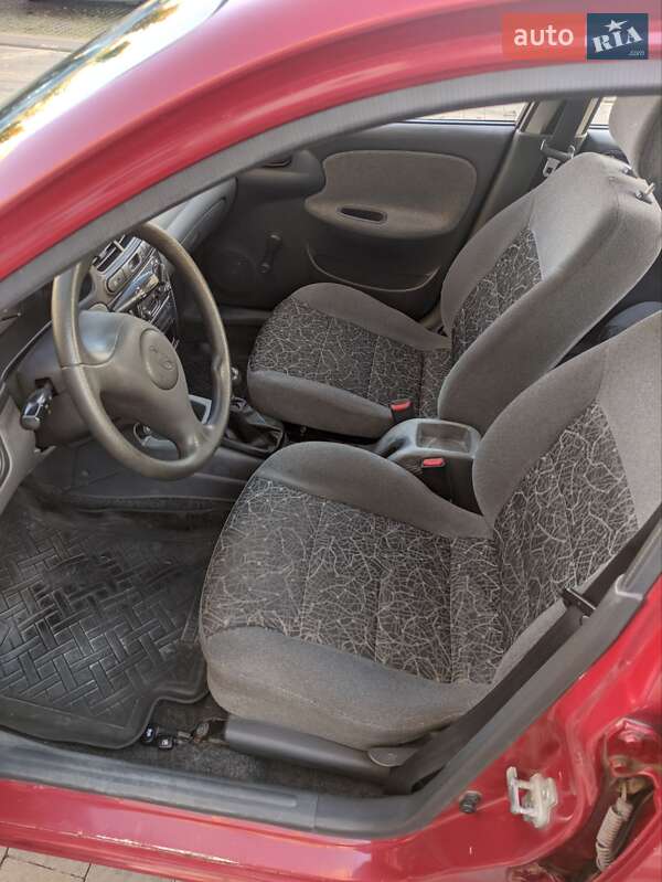 Седан Daewoo Lanos 2008 в Львові