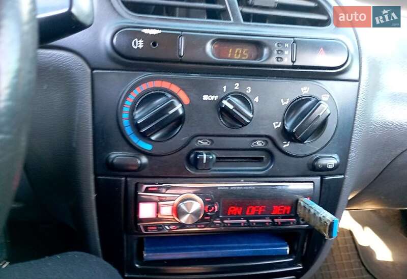 Седан Daewoo Lanos 2005 в Краснограде