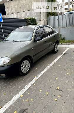 Седан Daewoo Lanos 2004 в Киеве