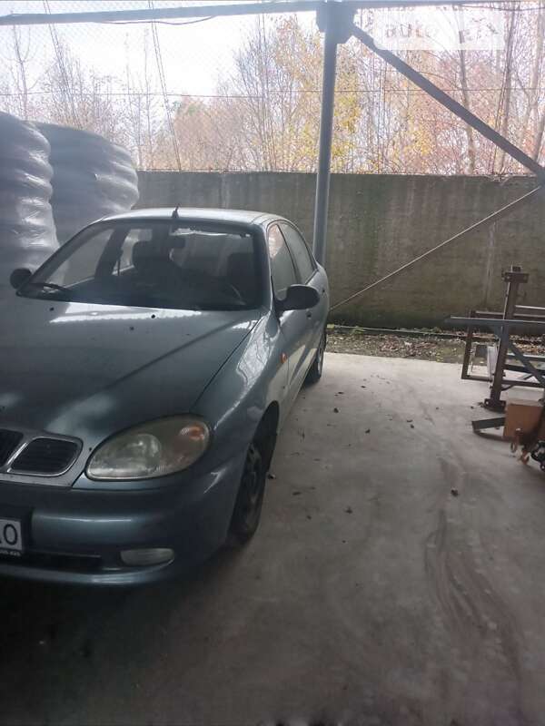 Седан Daewoo Lanos 2008 в Калуші