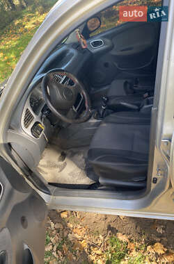 Седан Daewoo Lanos 2004 в 