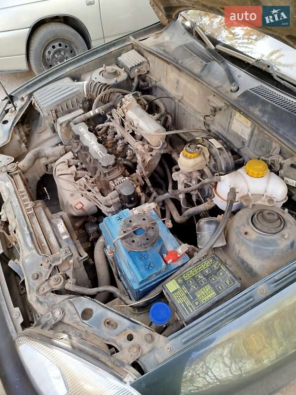 Седан Daewoo Lanos 1998 в Краснопіллі
