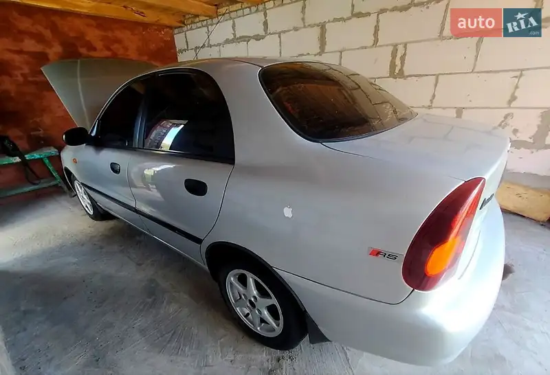Daewoo Lanos 2011