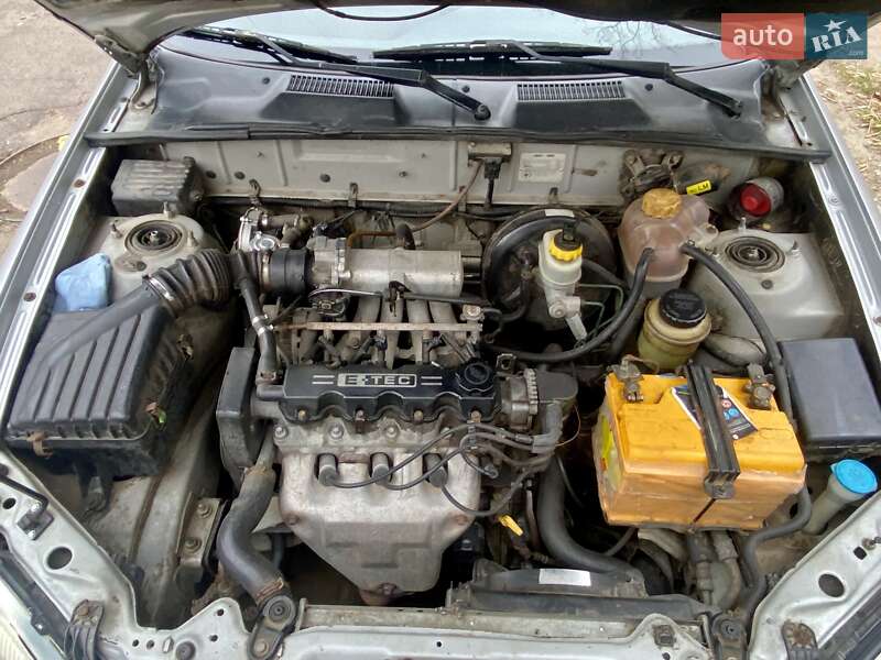 Седан Daewoo Lanos 2004 в Кропивницькому