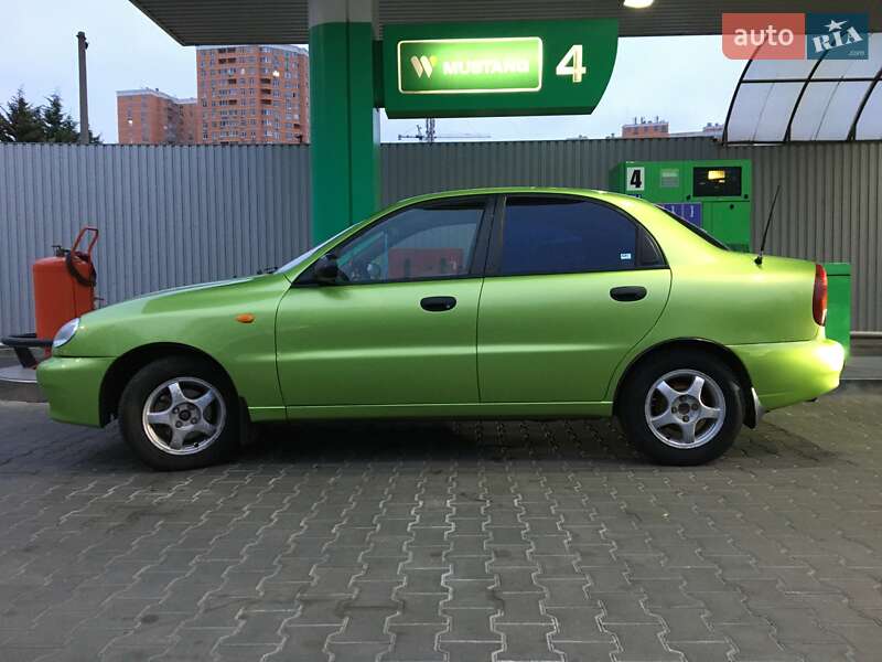 Седан Daewoo Lanos 2003 в Одессе