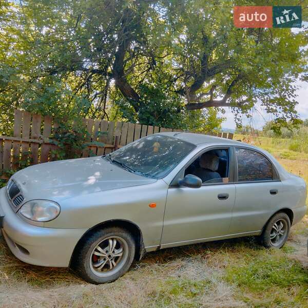 Седан Daewoo Lanos 2006 в Карловке