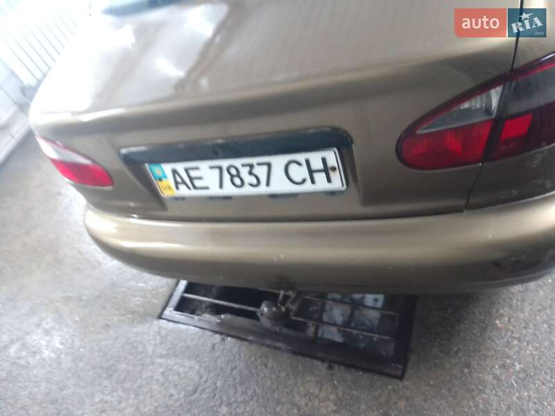 Седан Daewoo Lanos 2004 в Дніпрі