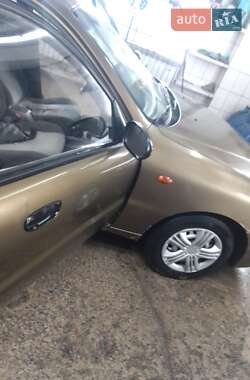 Седан Daewoo Lanos 2004 в 