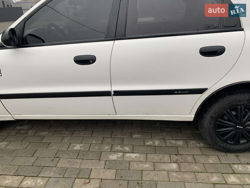 Седан Daewoo Lanos 2004 в Житомирі