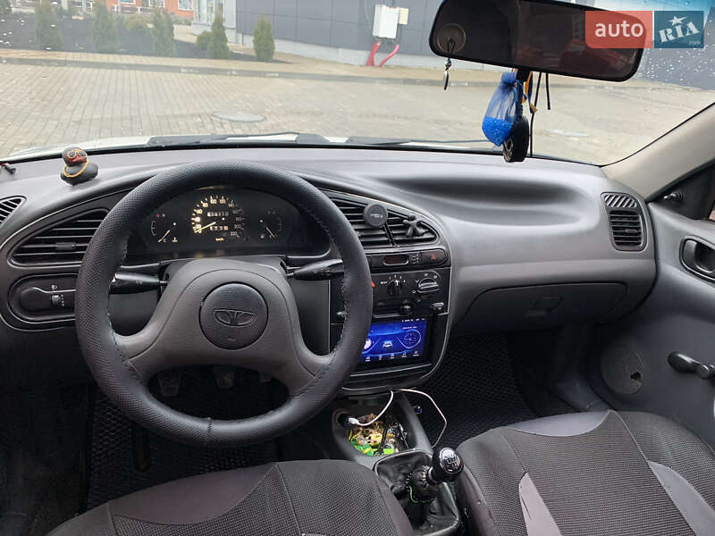 Седан Daewoo Lanos 2004 в Житомирі