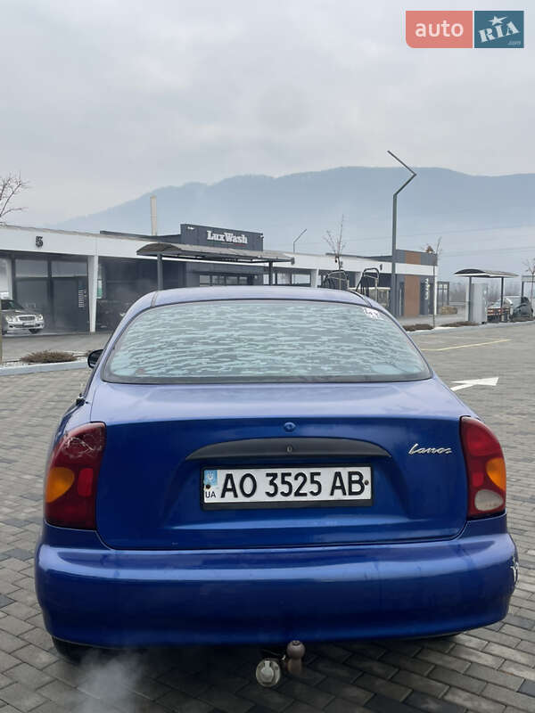 Седан Daewoo Lanos 2005 в Хусте
