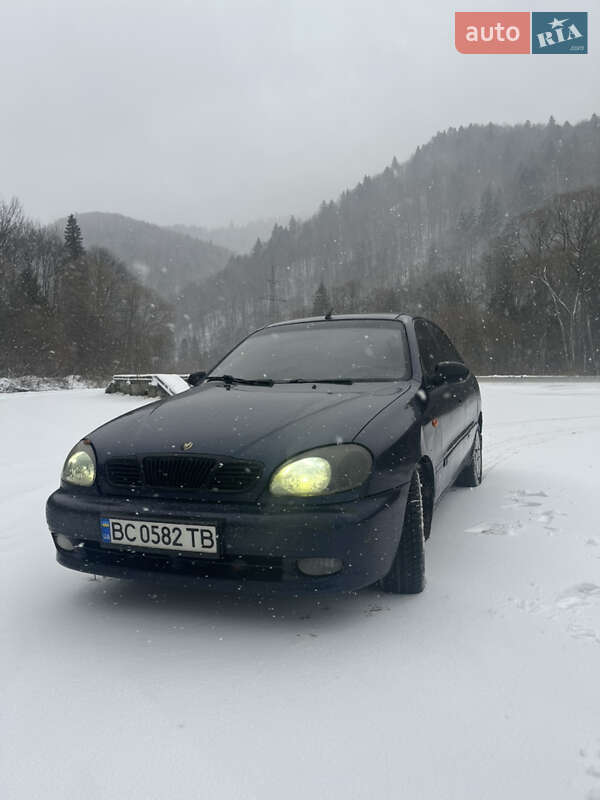 Седан Daewoo Lanos 2002 в Стрые