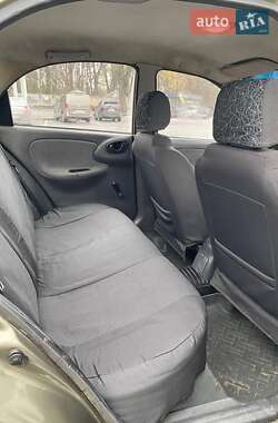 Седан Daewoo Lanos 2006 в 