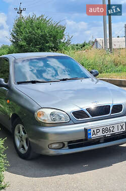 Седан Daewoo Lanos 2002 в Софіївській Борщагівці