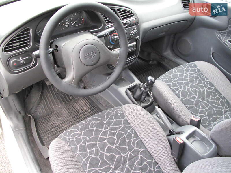 Седан Daewoo Lanos 2003 в Києві
