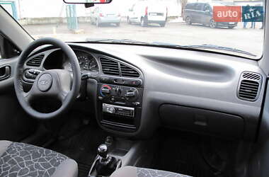 Седан Daewoo Lanos 2003 в 