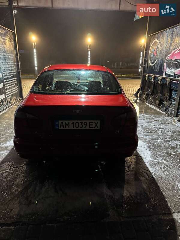 Седан Daewoo Lanos 2008 в Коростене