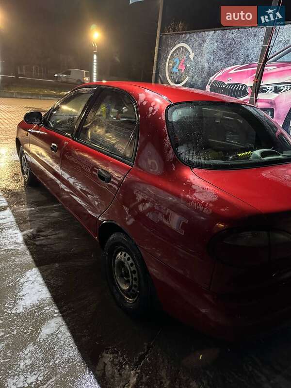 Седан Daewoo Lanos 2008 в Коростене