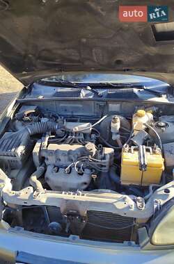Седан Daewoo Lanos 2003 в 