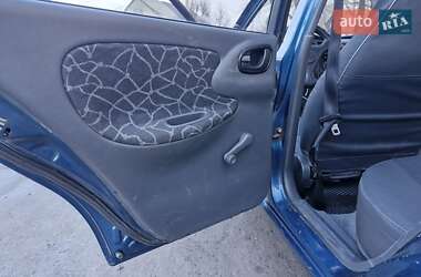 Седан Daewoo Lanos 2002 в 
