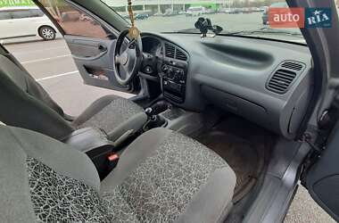 Седан Daewoo Lanos 2010 в 